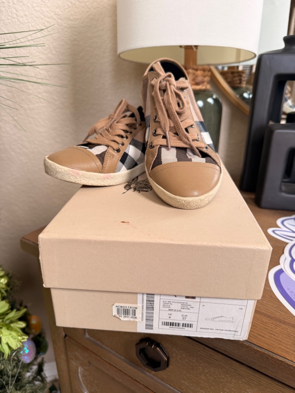 Burberry Tan Plaid Low-Top Sneakers